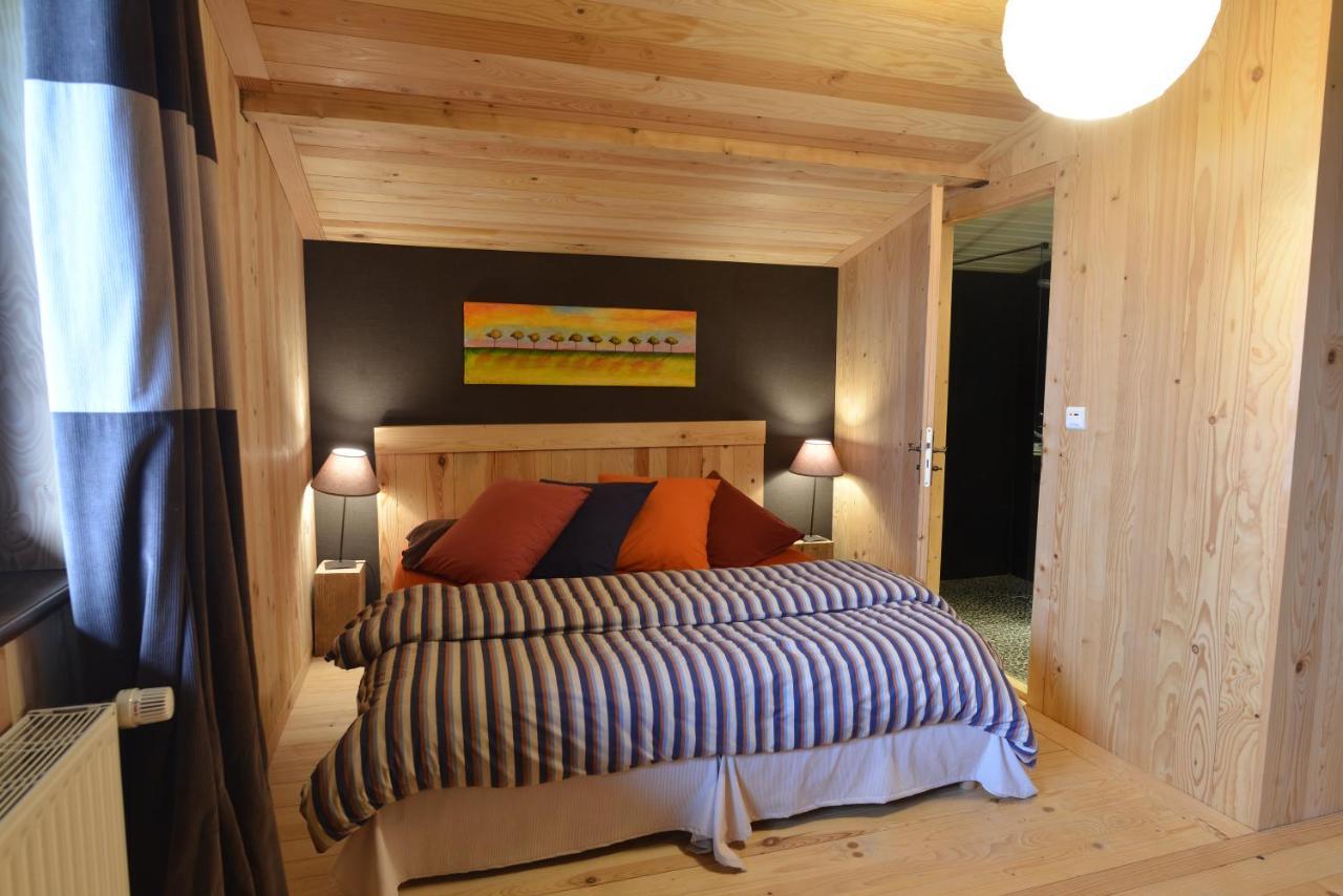 Bed and Breakfast Le Chalet De Valentine Вантрон Экстерьер фото